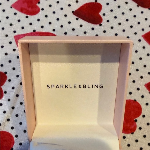 Woman’s wrap Bracelet sparkle NEW - Picture 2 of 4